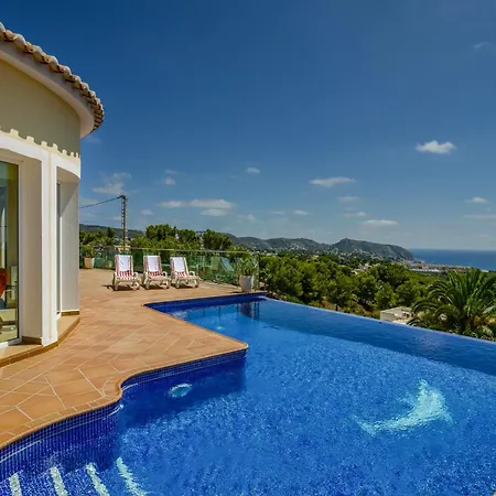 Villa Unique In With Infinity Pool Moraira