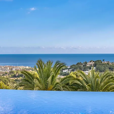 Villa Unique In With Infinity Pool *