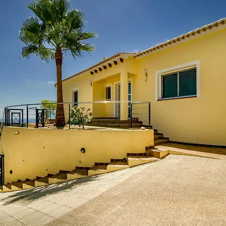 Villa Unique In With Infinity Pool Moraira