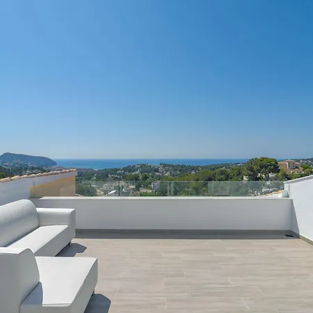 Unique In With Infinity Pool Villa Moraira