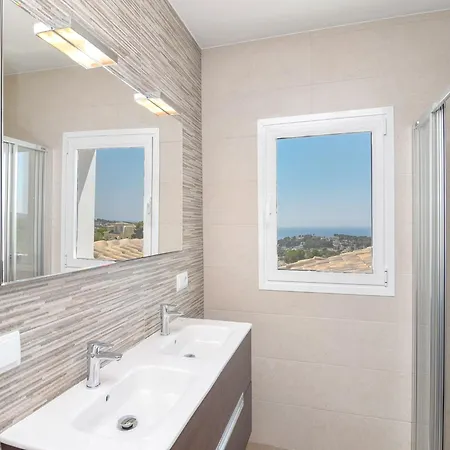 Villa Unique In With Infinity Pool Moraira