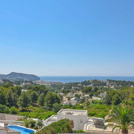 Unique In With Infinity Pool Villa Moraira