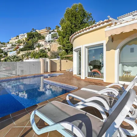 Villa Unique In With Infinity Pool *