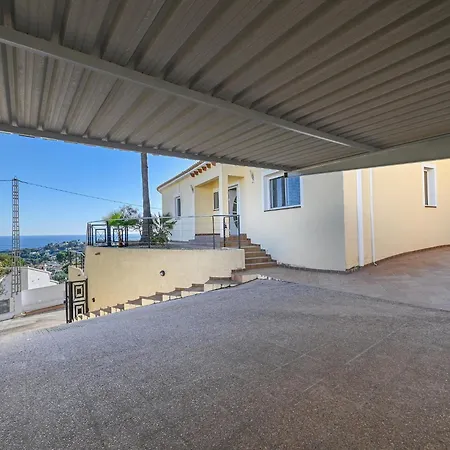 Unique In With Infinity Pool *