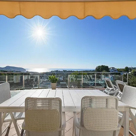 Villa Unique In With Infinity Pool Moraira