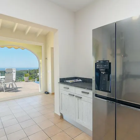 Unique In With Infinity Pool