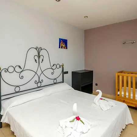 Unique In With Infinity Pool Villa Moraira