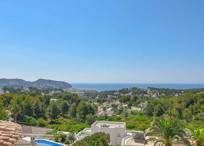 Unique In With Infinity Pool Villa Moraira